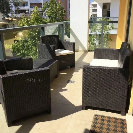 The Cosy Vilarosa Near The דירה